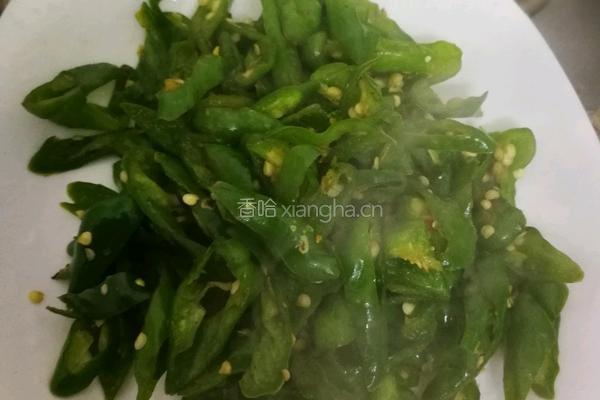 青椒炒蛋的做法图解2
