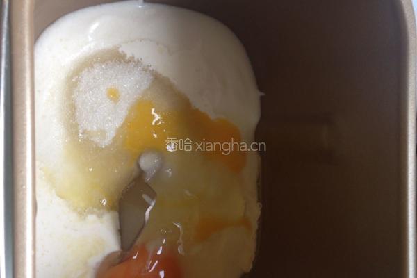 奶油葡萄干面包的做法图解2