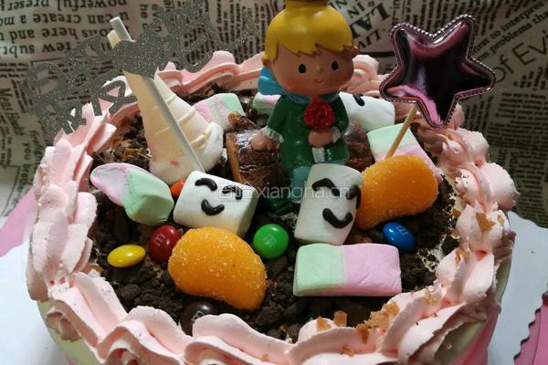 小王子情景生日蛋糕的做法图解12