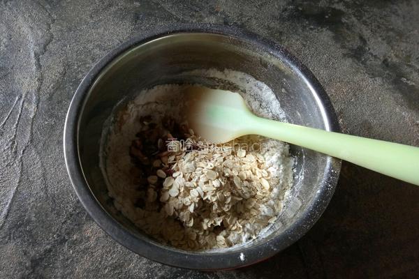 红糖红枣燕麦小酥饼（低糖版）的做法图解4