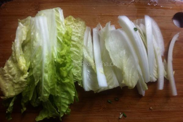 虾皮豆腐炖白菜的做法图解2