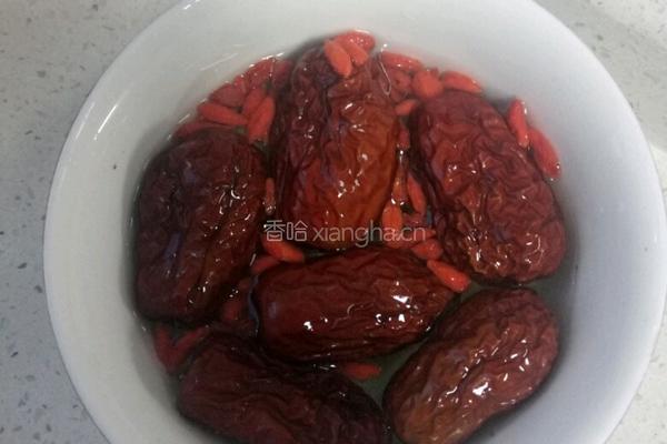 药膳鸡汤的做法图解5