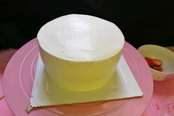 简单水果装饰生日蛋糕的做法图解7