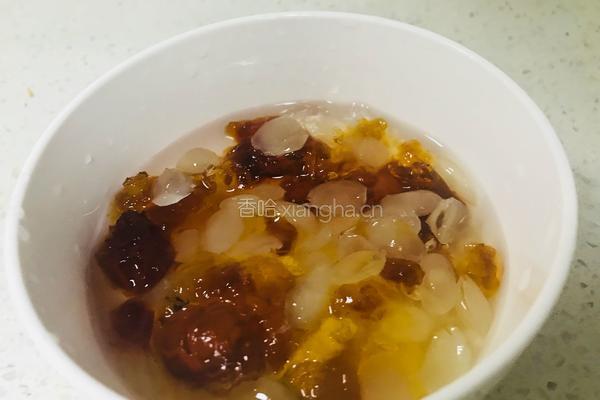 桃胶皂角血燕羹的做法图解2