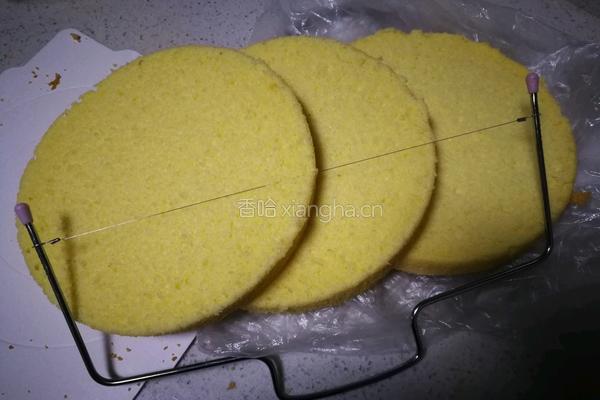 抹茶榴莲慕斯蛋糕的做法图解3
