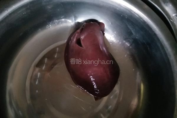 酸菜爆炒猪肝的做法图解2