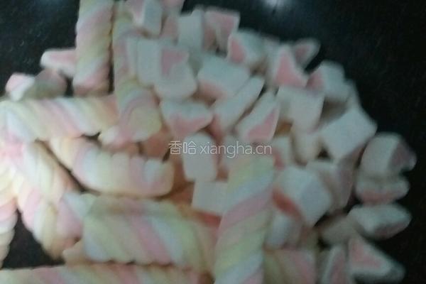 花生葡萄干牛轧糖的做法图解7