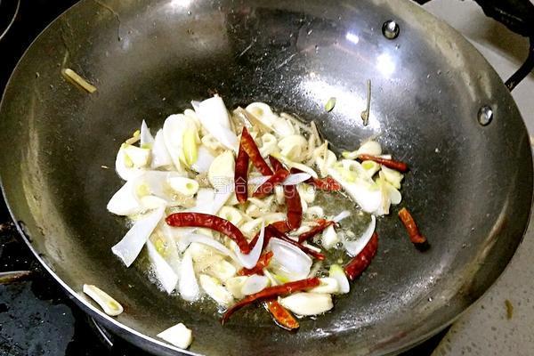 鲁菜大师蒋家常菜风味茄子的做法图解6