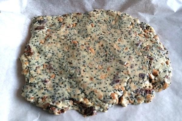 牛轧糖(大枣花生黑芝麻)的做法图解9