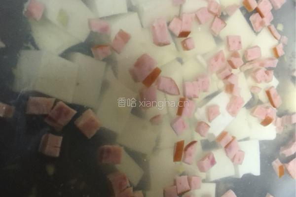 双菇豆腐火腿汤的做法图解4