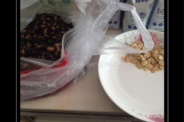 炒酸奶的做法图解2