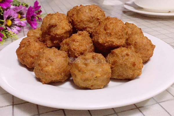 炸肉丸子的做法图解1