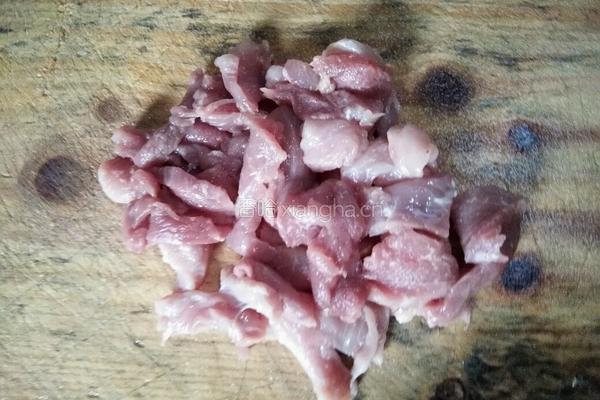 香菇炒肉的做法图解3