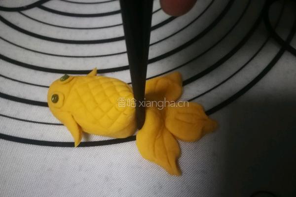 金鱼馒头的做法图解16