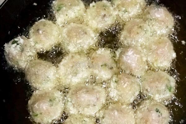 酥炸鲮鱼丸的做法图解2