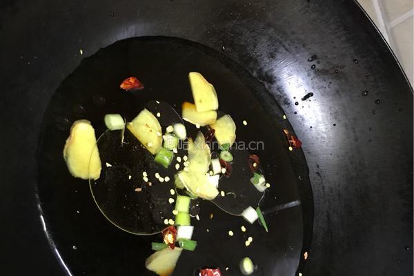 酱油豆腐的做法图解1
