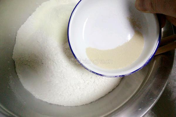 南瓜豆沙火腿包的做法图解8