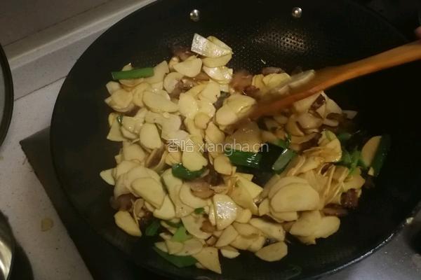 冬笋炒腊肉的做法图解6