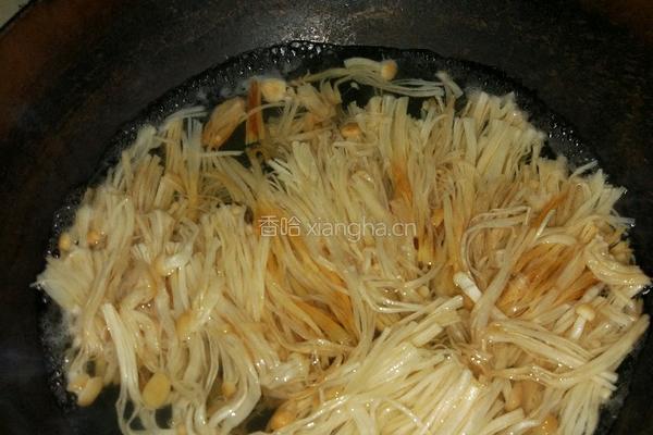 凉拌金针菇的做法图解3