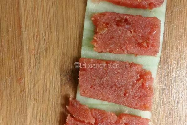 黄瓜山楂卷的做法图解4