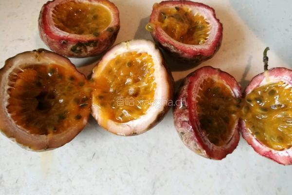百香果蜂蜜茶的做法图解2