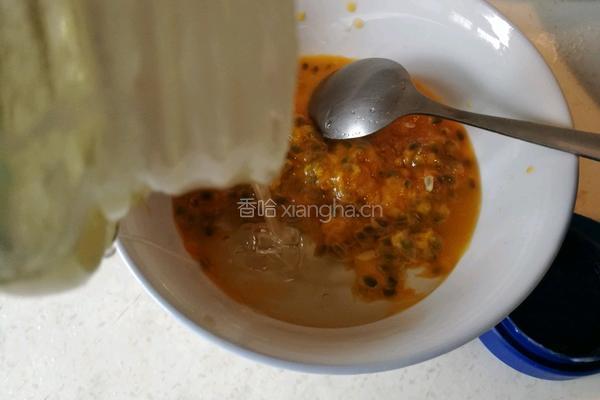 百香果蜂蜜茶的做法图解3