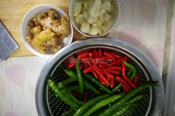 酸辣脆木瓜丝的做法图解2