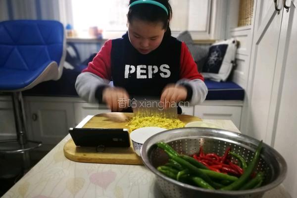 酸辣脆木瓜丝的做法图解3