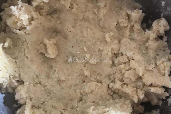 炸洋芋丸子的做法图解1