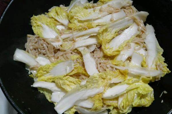 白菜伴金针的做法图解11