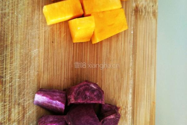 紫薯南瓜彩色面条（10个月宝宝辅食）的做法图解1