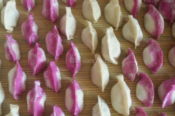 火龙果皮饺子的做法图解7