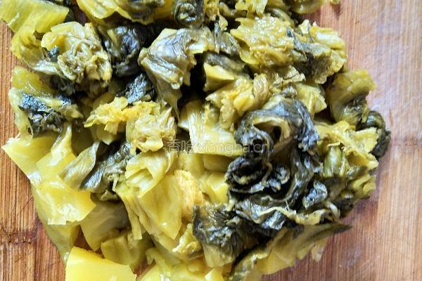 酸菜红烧肉干拌面的做法图解9
