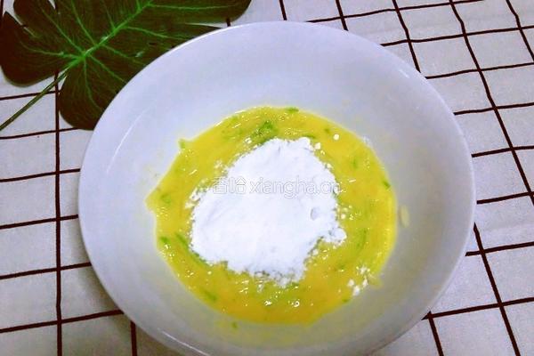 宝宝花朵薄饼的做法图解5