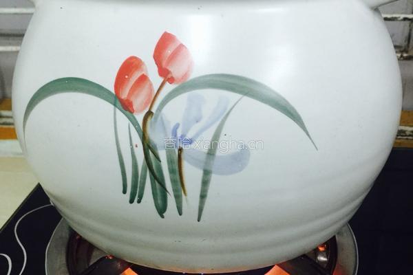 粉葛赤小豆鲮鱼汤的做法图解10
