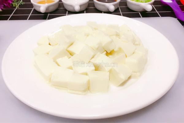 皮蛋豆腐的做法图解4
