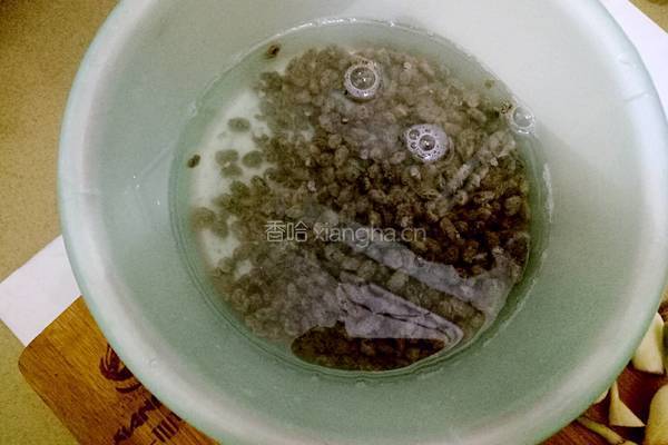 腊肉豆鼓的做法图解2