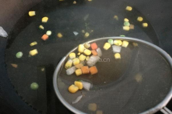 黑胡椒香煎牛排的做法图解4