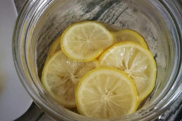 自制蜂蜜柠檬茶的做法图解3