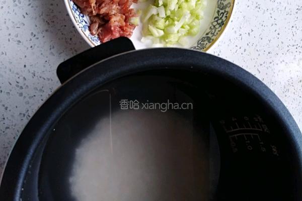 家常稀饭的做法图解1