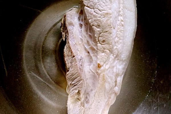 蒜泥白肉的做法图解3