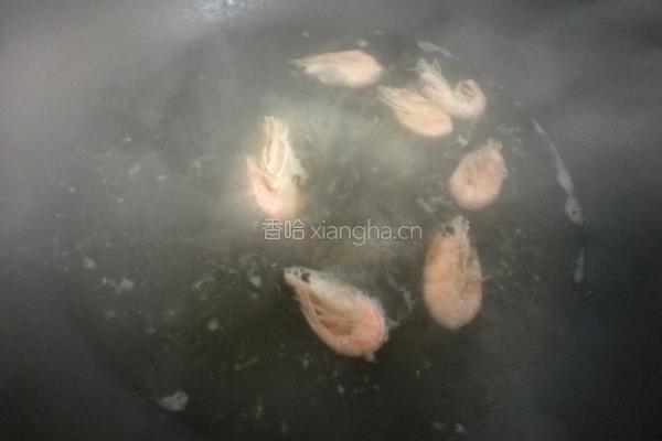 北极虾意面的做法图解3