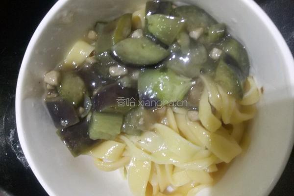 胡萝卜汁手擀面