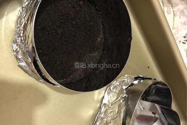 草莓酸奶慕斯蛋糕的做法图解5