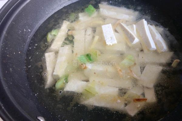 鲜虾翡翠白玉汤的做法图解5