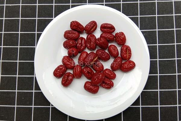 糯米酿红枣的做法图解2