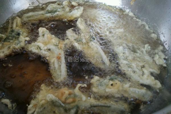 炸香椿鱼的做法图解12