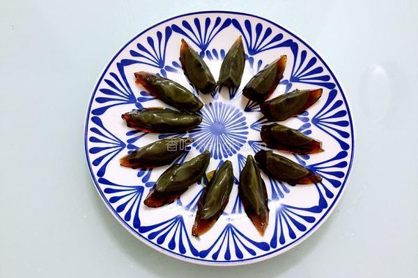 凉拌皮蛋的做法图解3
