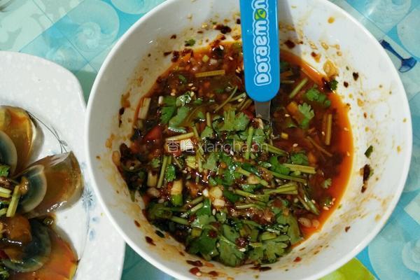 凉拌皮蛋的做法图解1