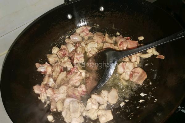 土豆烧鸡的做法图解2